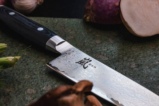 YAXELL Pjaustymas ir smulkinimas YAXELL RAN | SANTOKU knife 165 mm | 69 sluoksniai VG-10 damasko plienas