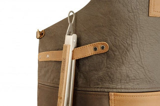 Petromax Apranga Odinė prijuostė PETROMAX, tamsiai ruda, 84 x 155 x 1 cm