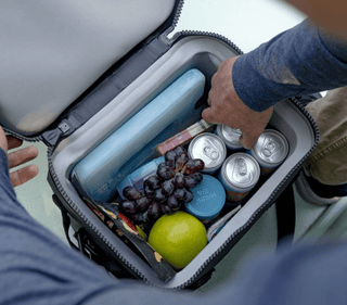 YETI Hopper Flip 18 Soft Cooler minkštas šaltkrepšis, Tamsiai pilka spalva - nuotrauka 17